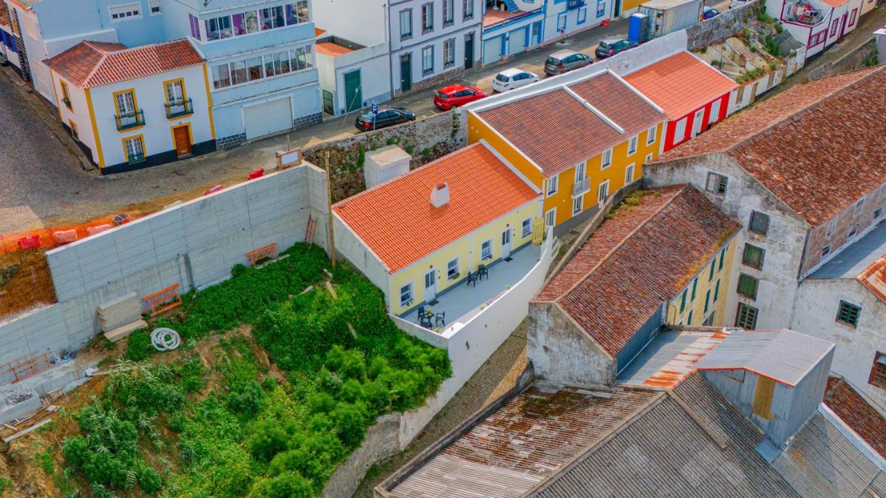 Yellow House - Casa 1 - B&B Angra do Heroísmo