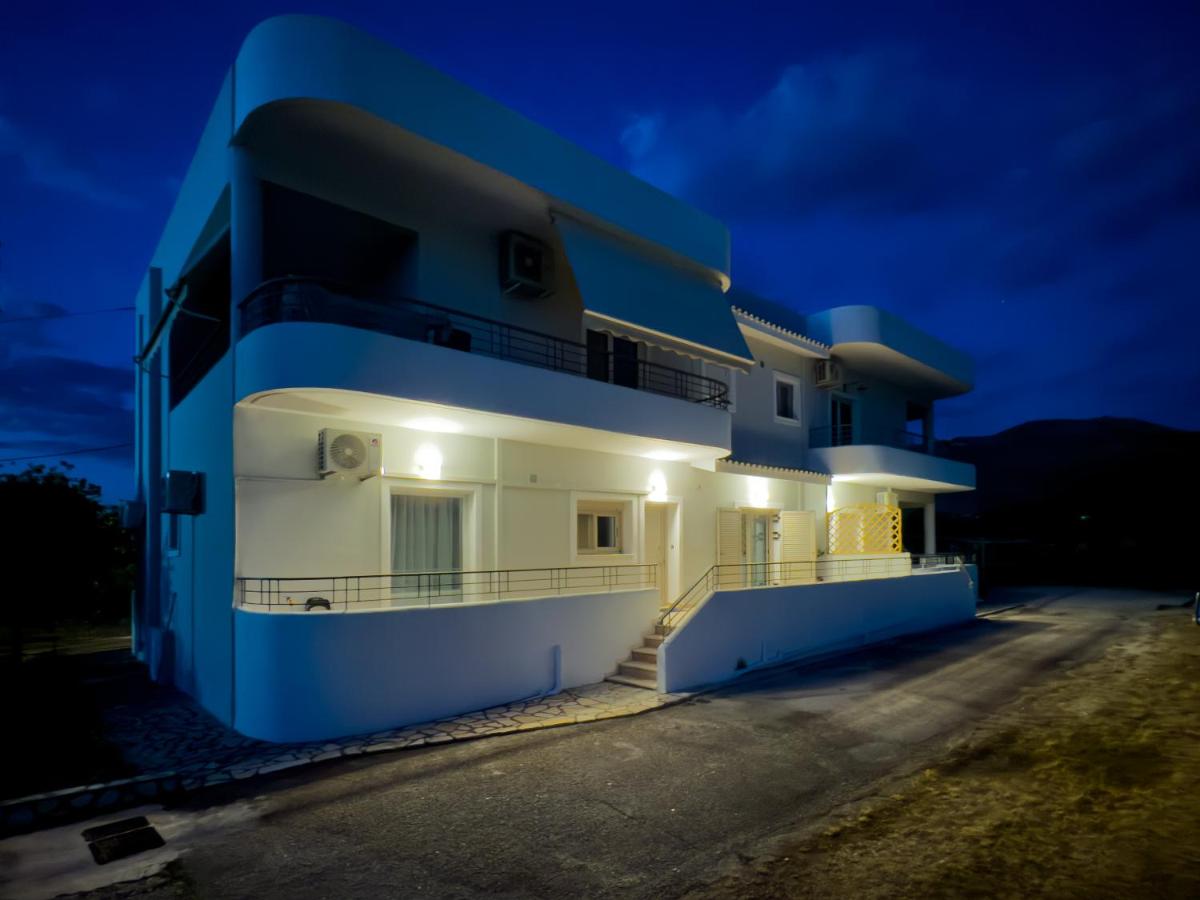 Three-Bedroom Apartment with Balcony