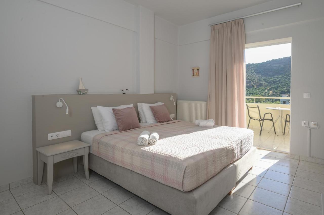 Double or Twin Room with Sea View