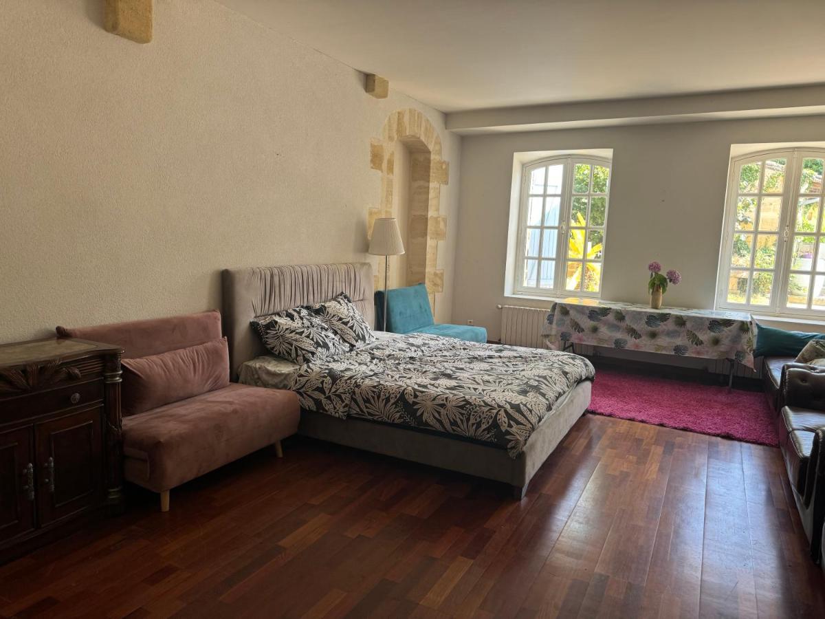 Familienzimmer mit Gartenblick