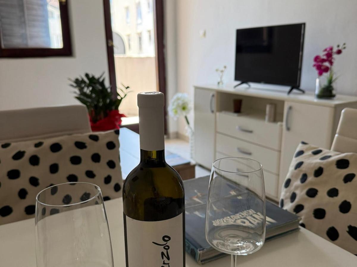 Flower Apartment - Bed and Breakfast Budva
