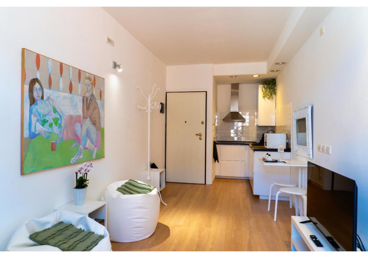 Spiral-Loft, Santo Apartment - B&B