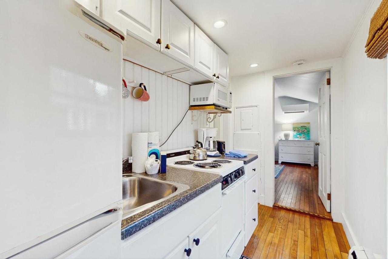 One Bedroom Apartment