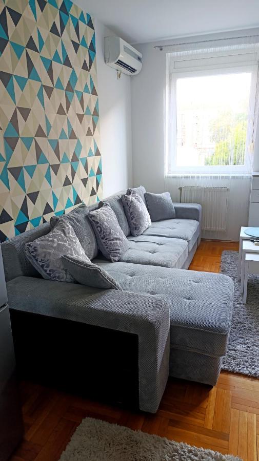 Athos house - B&B Novi Sad
