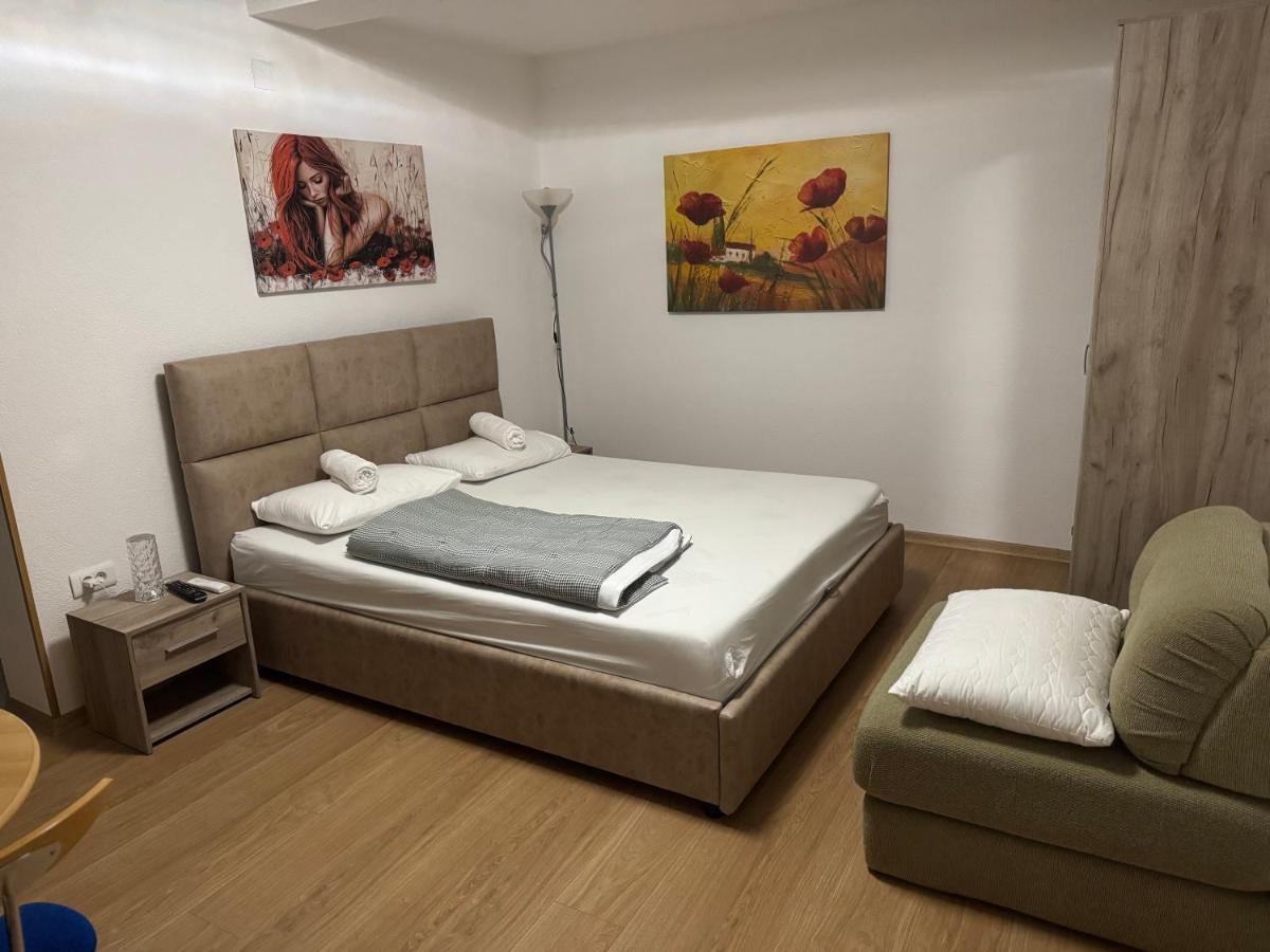 F's Apartments - B&B
