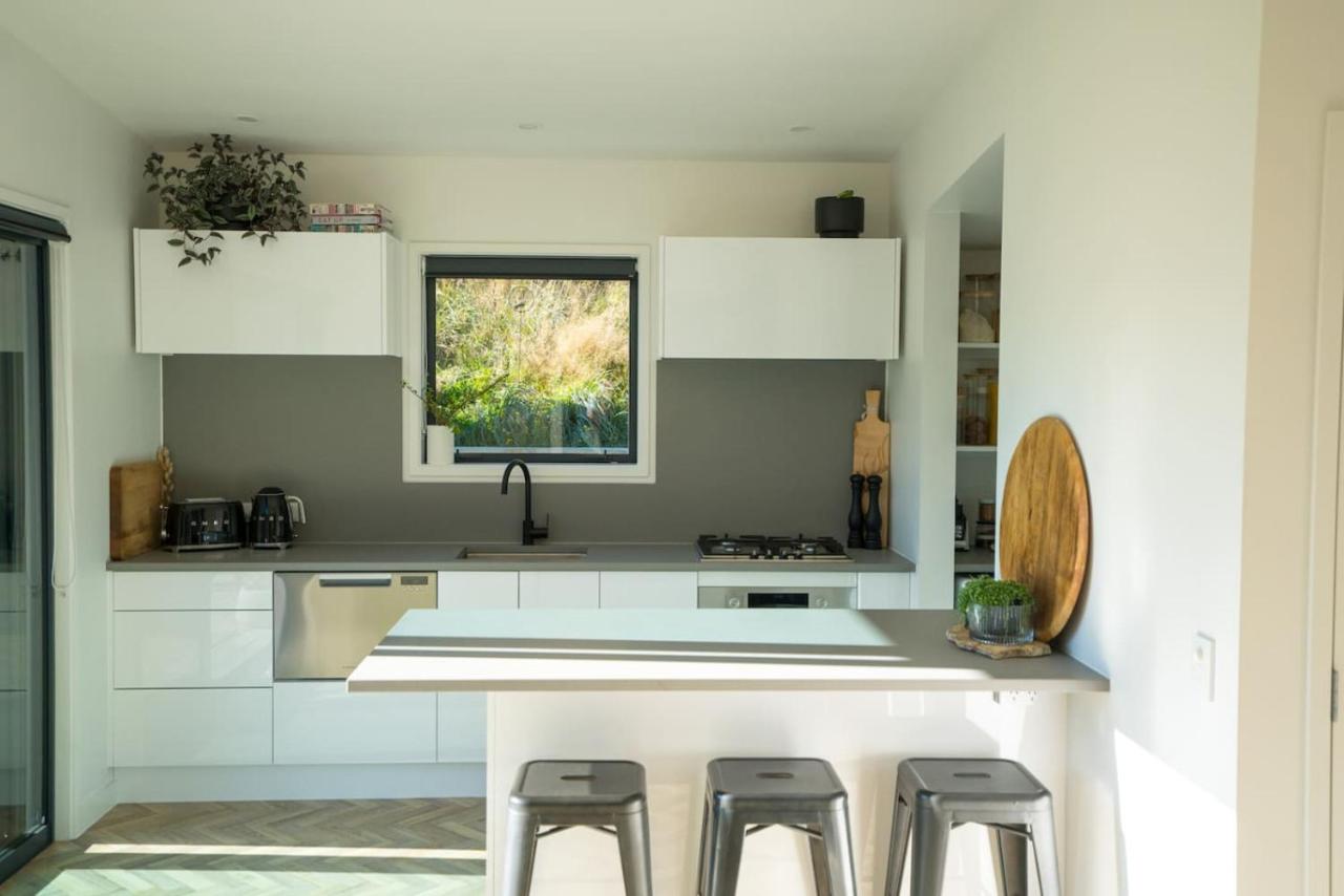 Sunny self contained unit in Shotover - B&B Queenstown