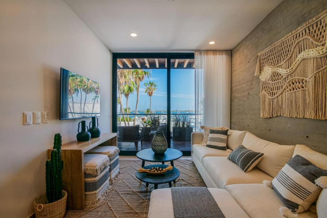 Central with sea view by Porto Vacanze at Laiva - B&B La Paz