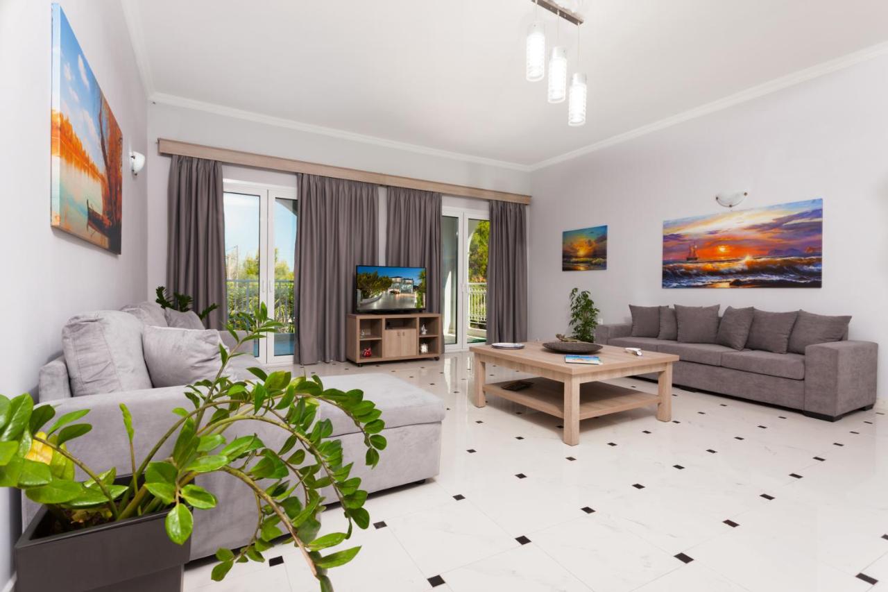 Zia Suites Zante - Bed and Breakfast Laganás