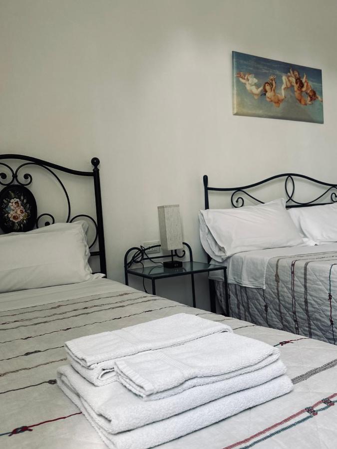 Comfort Triple Room with Shower
