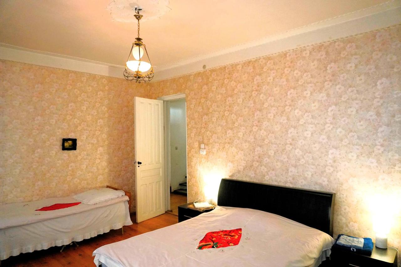 Chambre Lit King-Size avec Balcon