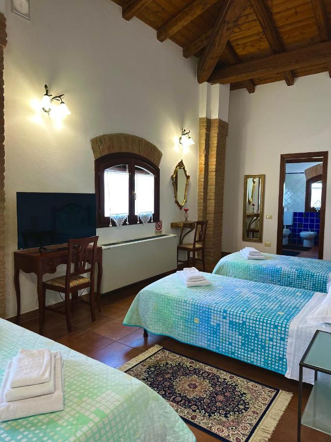 Quadruple Room with Private Bathroom