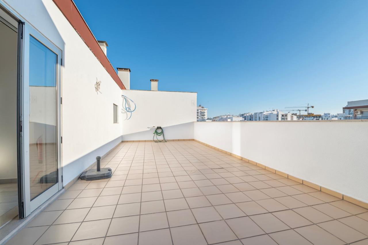 Apartamento T3 AL-GHARB - B&B Armação de Pêra