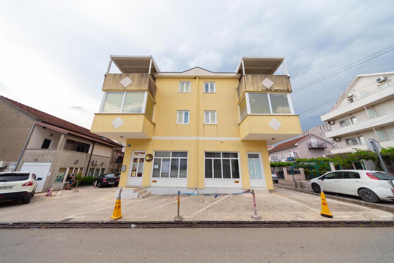 Apartamento de 1 dormitorio con balcón