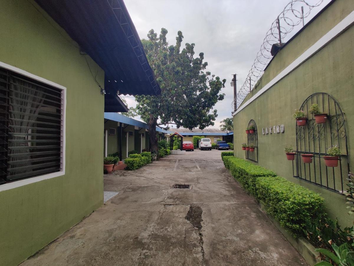 HOTEL LATlNO en Santa Ana - B&B