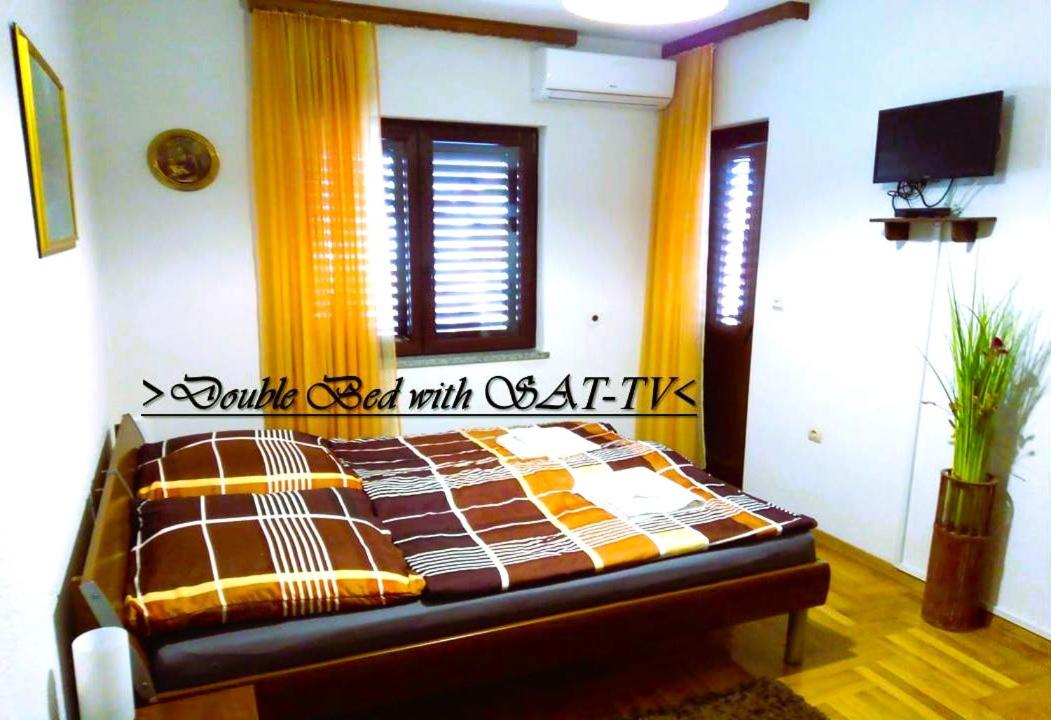 Studio Apartment with Balcony