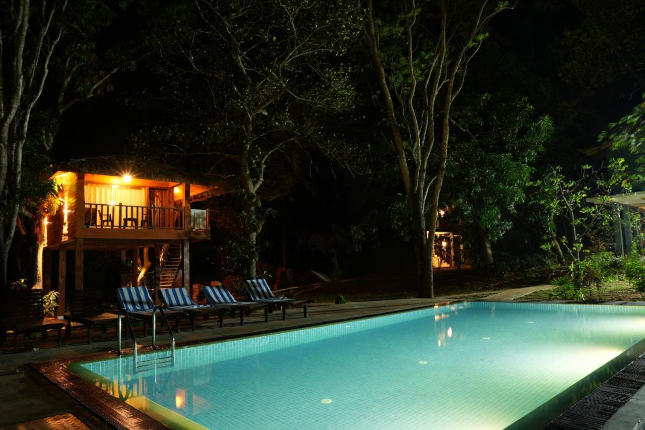 Suite with Pool View