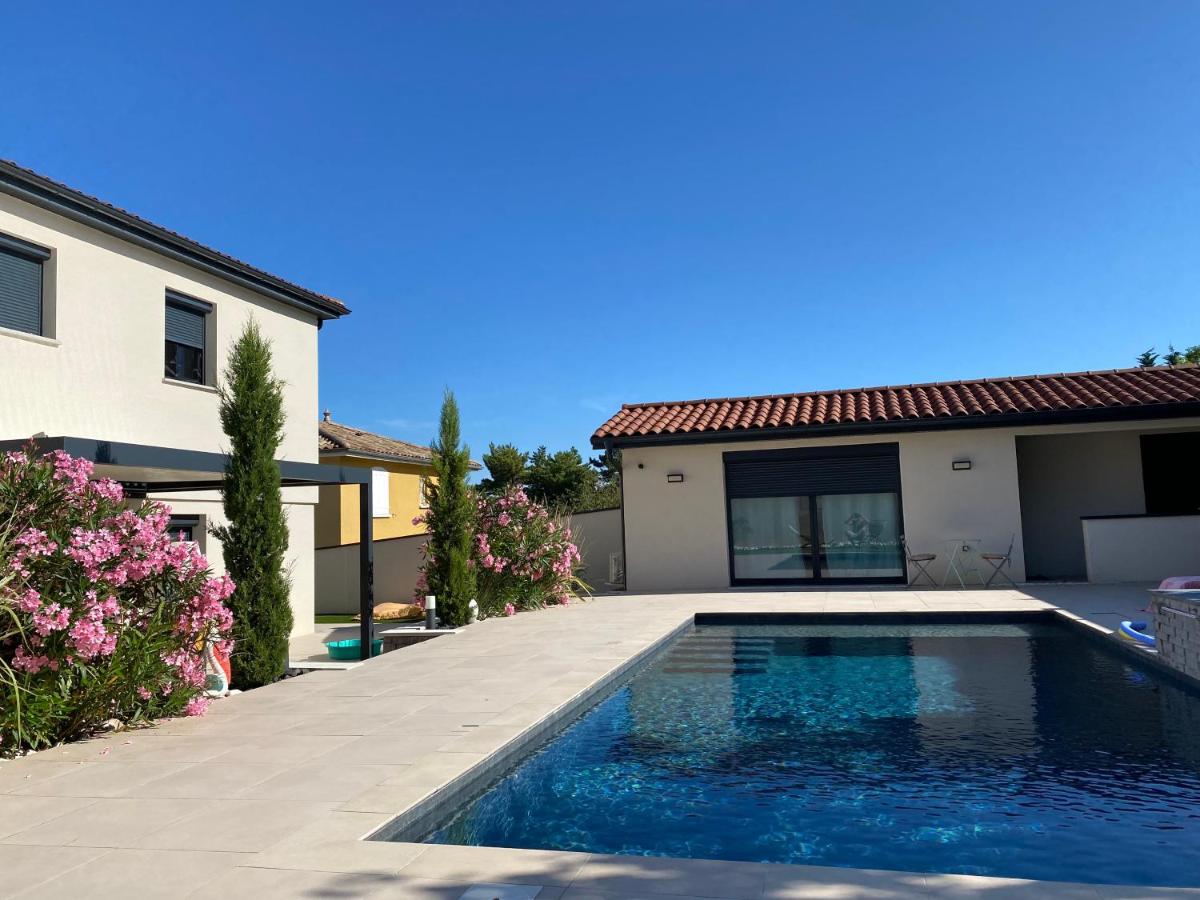 Studio indépendant dans propriété au cœur du Beaujolais - Chambres d’hôtes Lachassagne