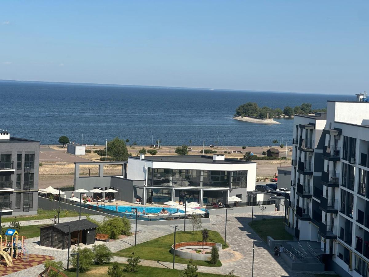 Новий комплекс з басейном та видом на Дніпро - B&B Cherkasy
