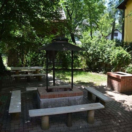 ESZTERHAI FAHÁZ Vásárosnamény-Gergelyiugornya - B&B Vásárosnamény