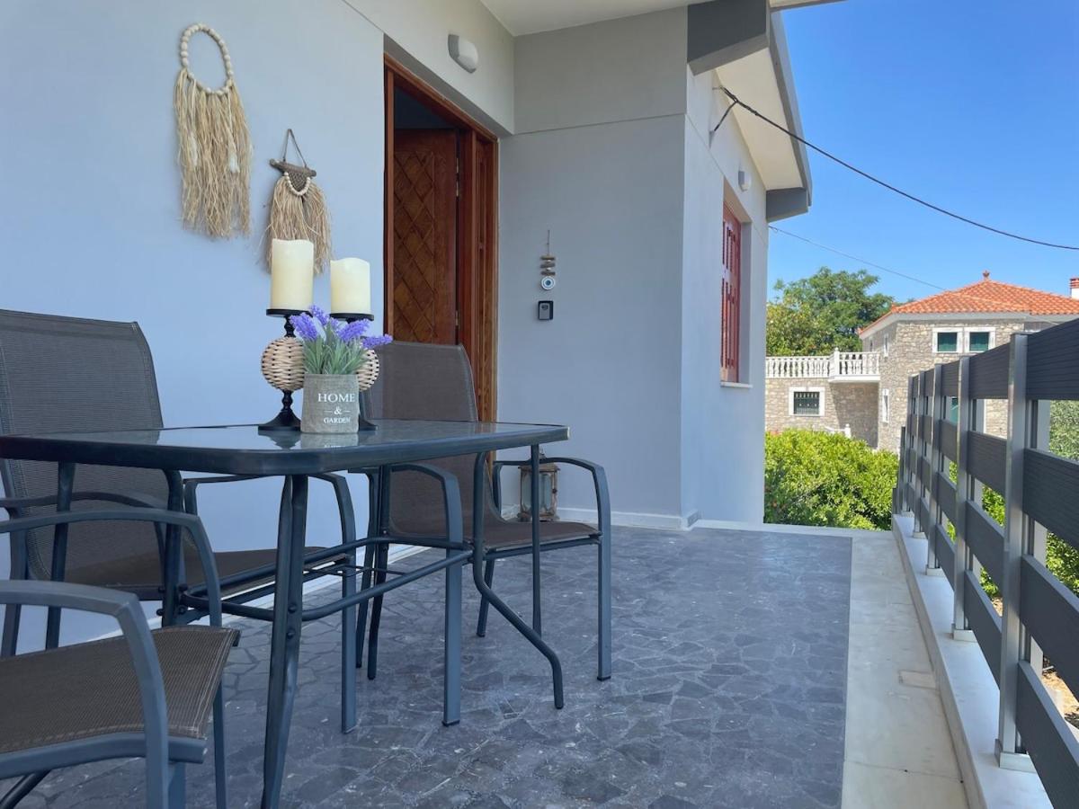 Kouneli's House with Garden - B&B