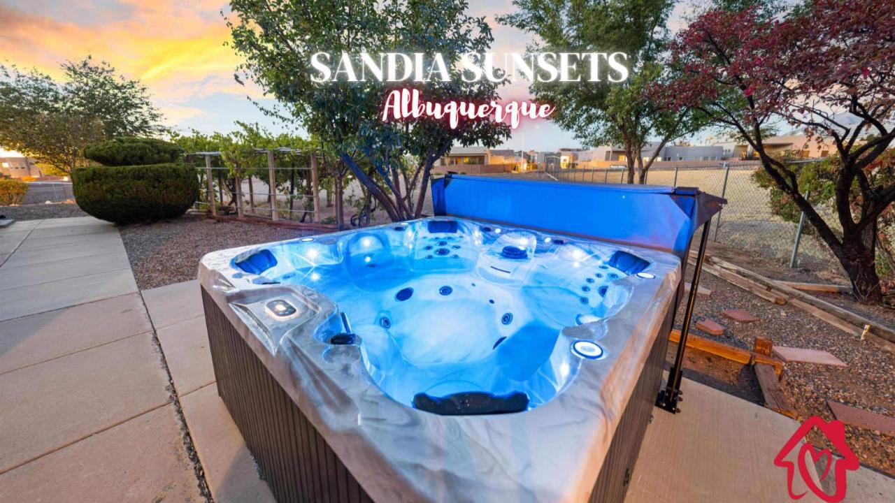 Sandia Sunsets- 8 minutes to Balloon Fiesta Park - B&B Albuquerque