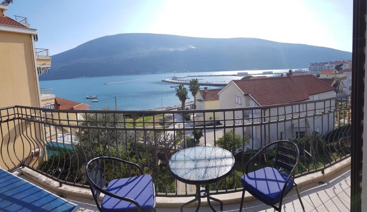 Falcone Apartments - Bed and Breakfast Ðenovići