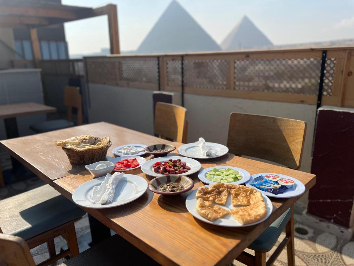 Cheristo pyramids view inn - B&B