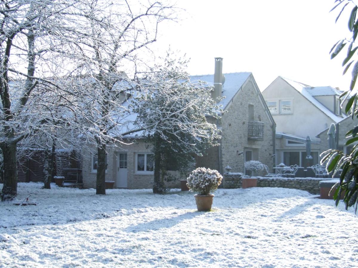 Chambres d'Hôtes de la Vallée Javot - Ferienwohnung Féricy