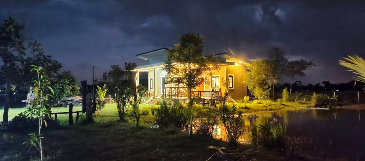 บ้านสวนโฮมสเตย์ - B&B