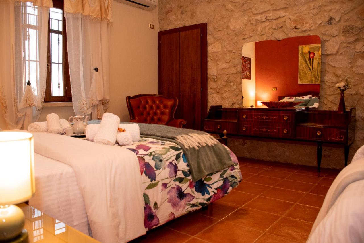 Double Room with Private External Bathroom
