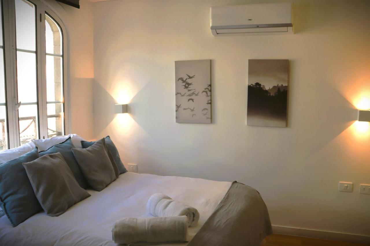HOM I Amplio y luminoso Departamento en Barrio Lastarria - B&B