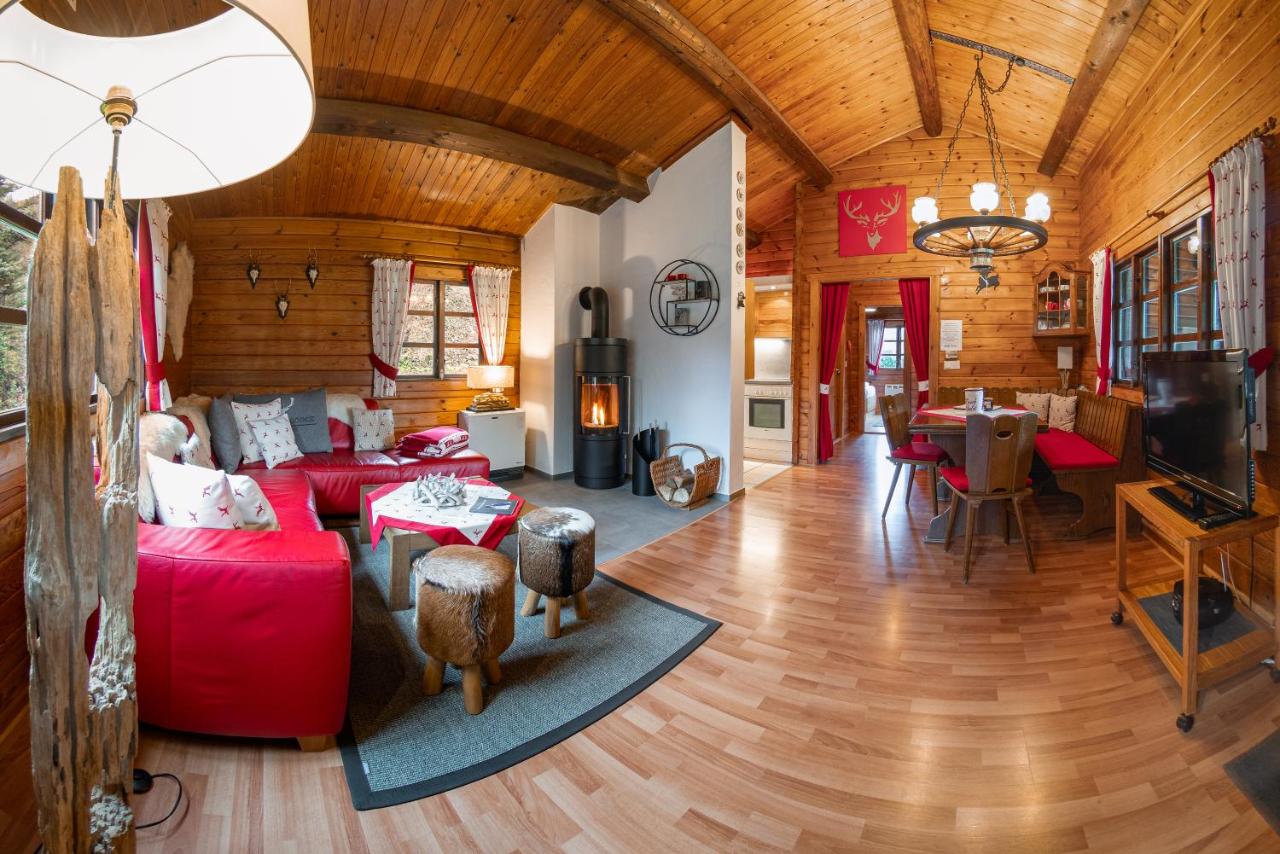 Hirsch Chalet - B&B Bömighausen