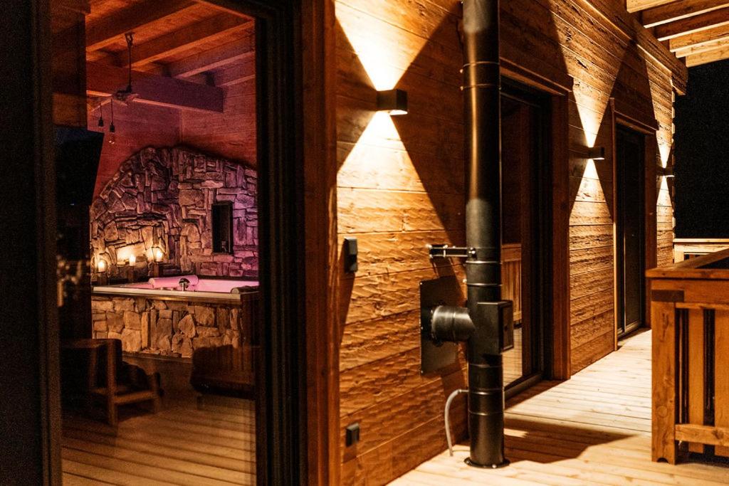 Romantikchalet Bährenhöhle - B&B