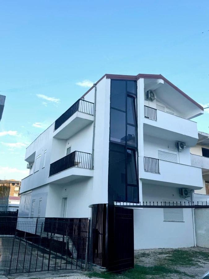 Vila TOLA - B&B