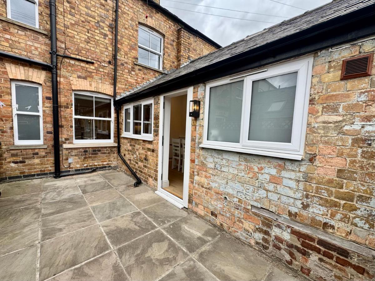 Vine Cottage, 3 Bedroom, Stamford Centre by Belmont Places - B&B