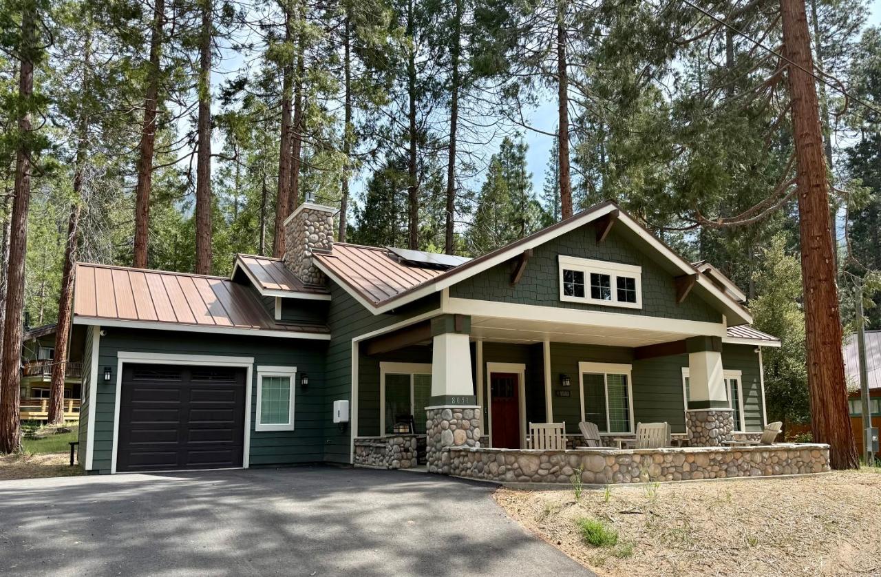 Black Bear Bungalow - B&B White Wolf