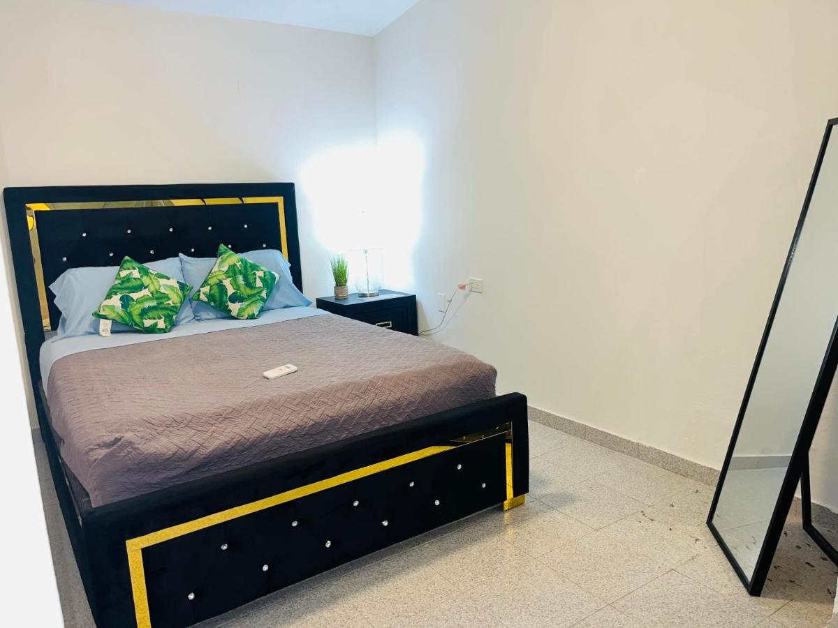 Beautiful Modern 1 bedroom Apartment mnts to beaches-WiFi AC - B&B