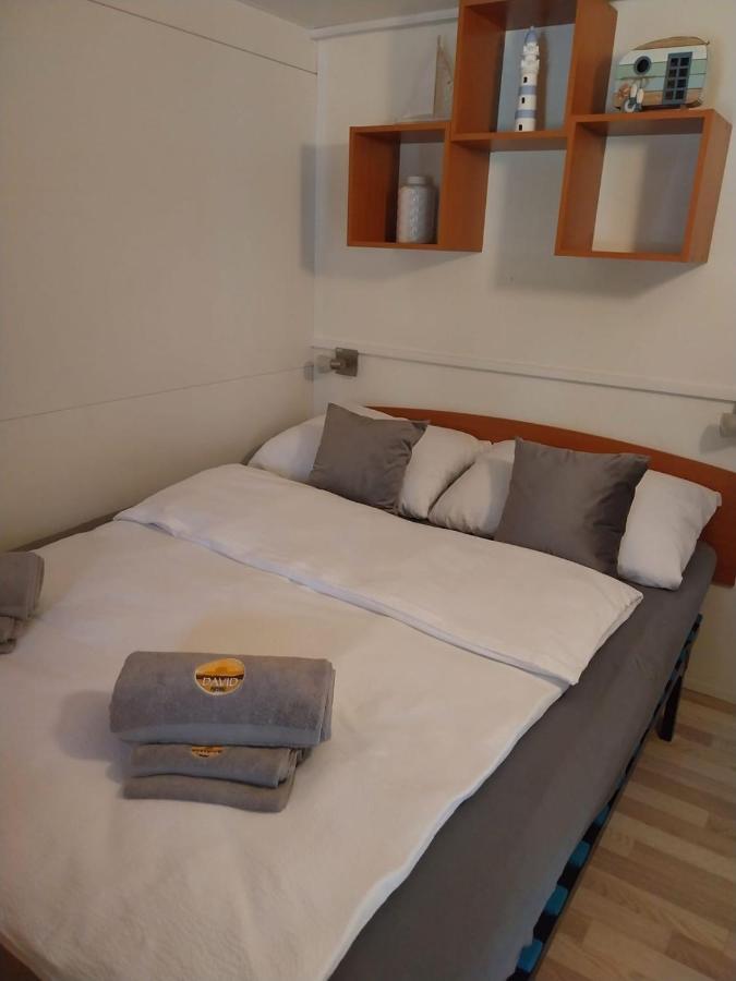 Mobile Home DAVID Pirovac - Ferienwohnung Pirovac