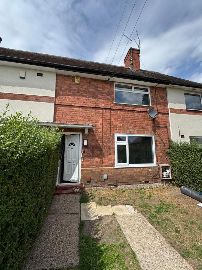 Quiet 2-Bed with Private Garden and Drive - B&B