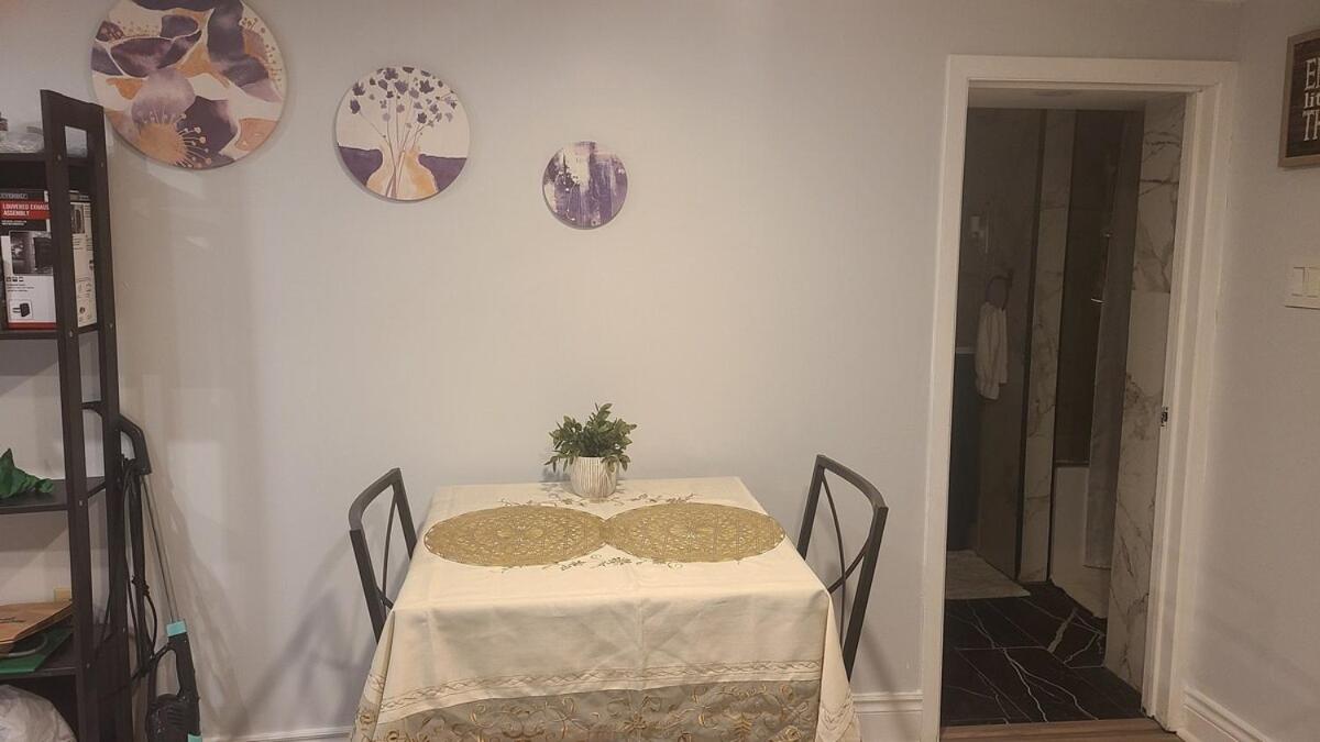 132 Chatham ave - Ferienwohnung Toronto
