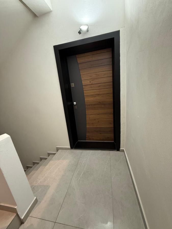 Unique Apartment 1 minute from the city centre - B&B