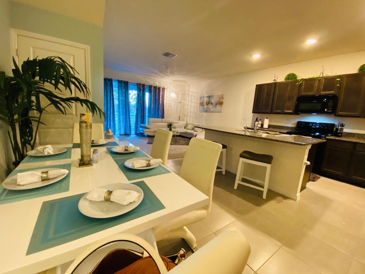Tampa Modern Vacation Townhome - Ferienwohnung Riverview