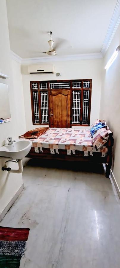 Murugan Homestay - B&B Tiruchchendur