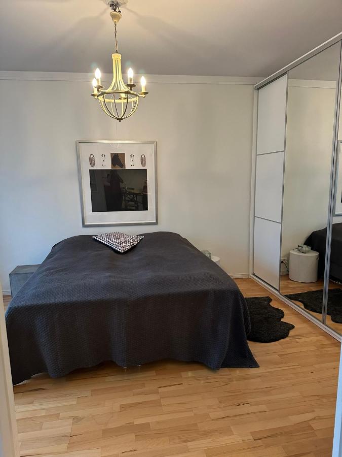 Valoisa ja tilava kaupunkikoti 73 neliötä - Ferienwohnung Helsinki