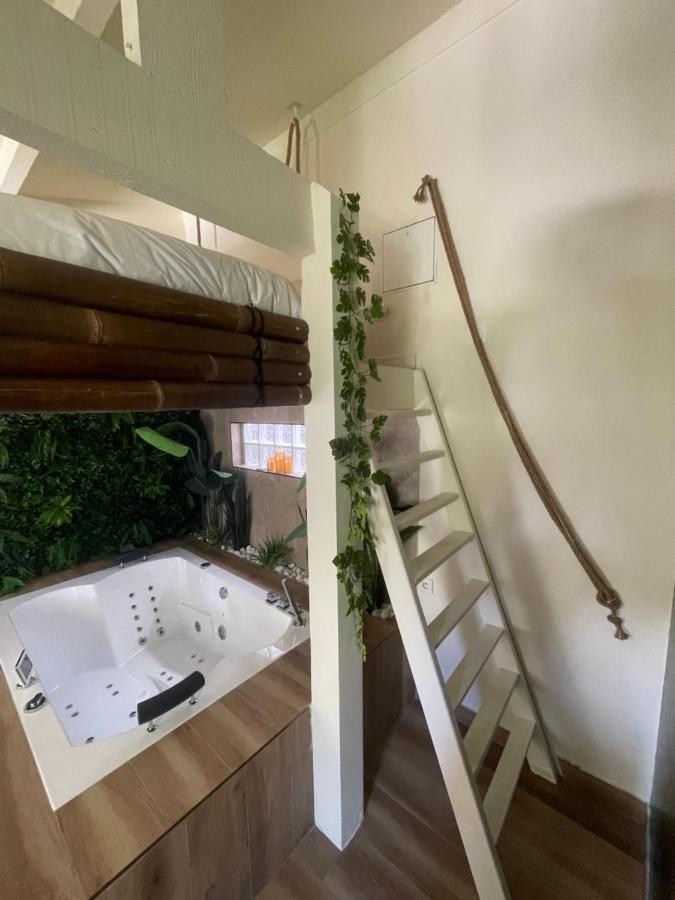 Memories Loft and Spa - Paris - B&B Carrières-sur-Seine