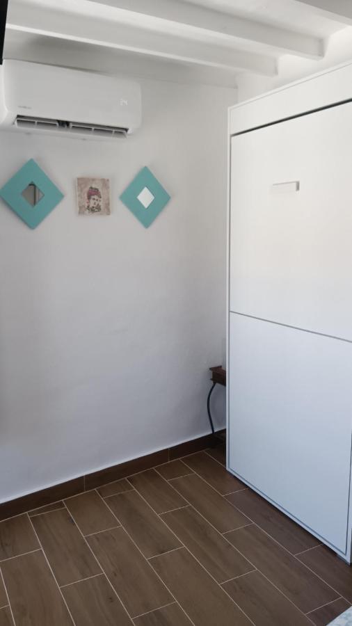 Double Room with Private External Bathroom