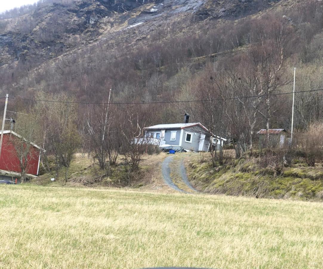 Midnight Sun Road - B&B