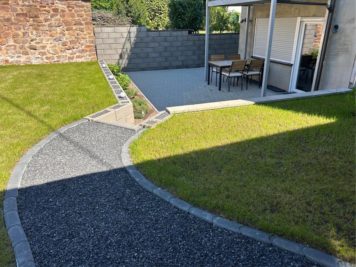 Gemütliches Appartement mit Terrasse und Gartenblick - B&B Heusweiler