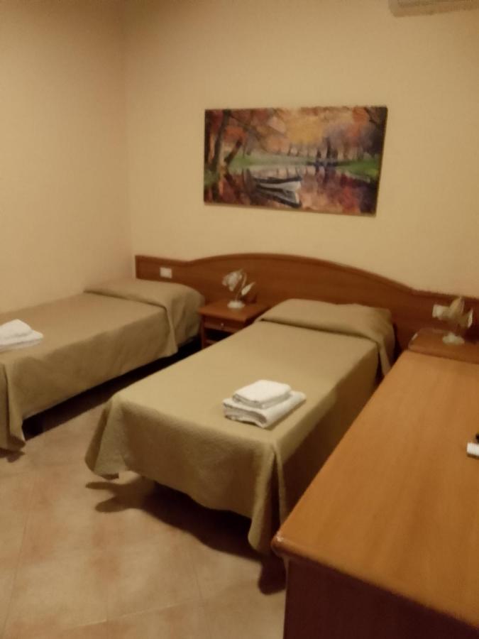 Basic Triple Room