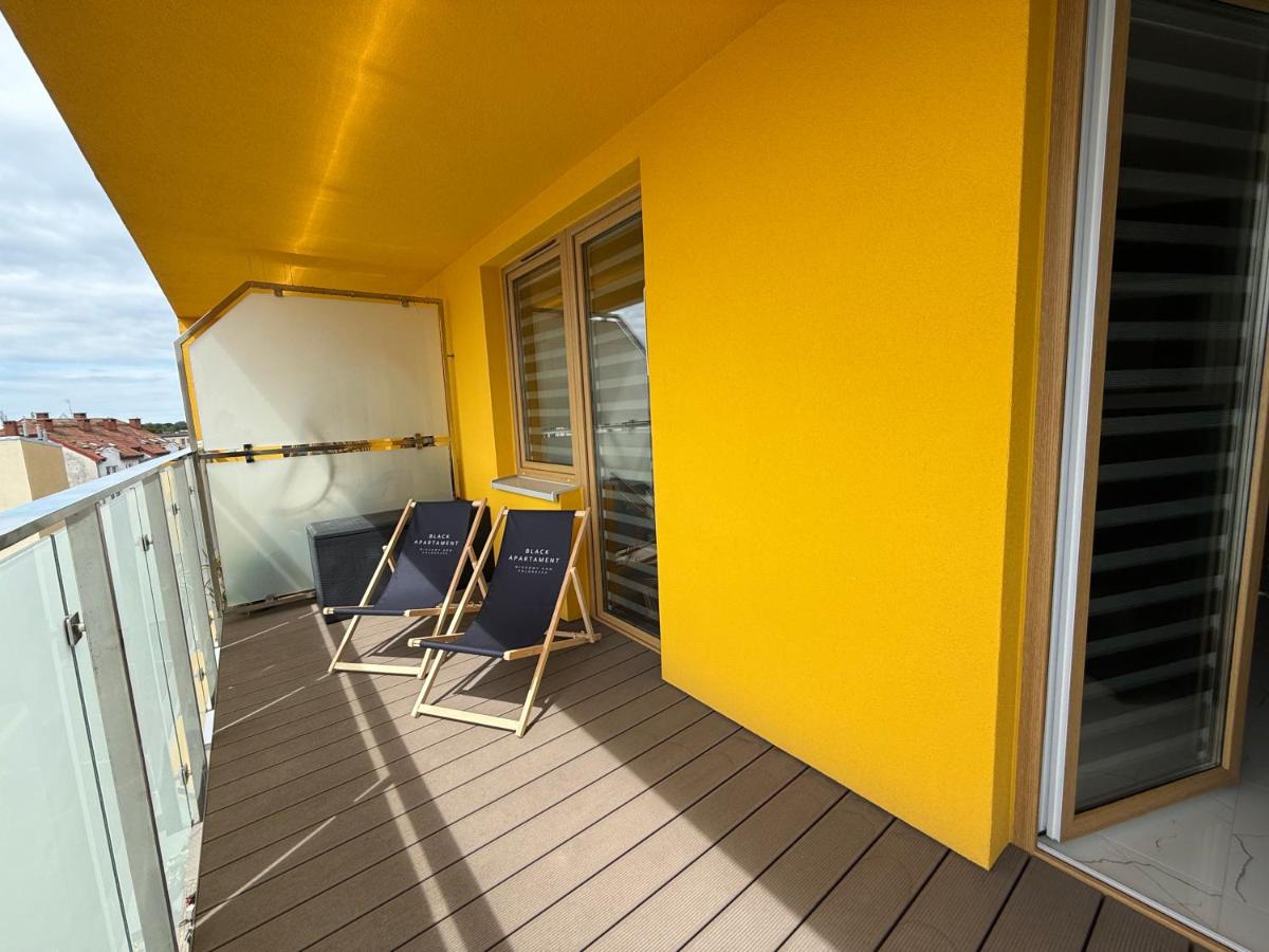 BLACK Apartament Miodowy Dom - B&B